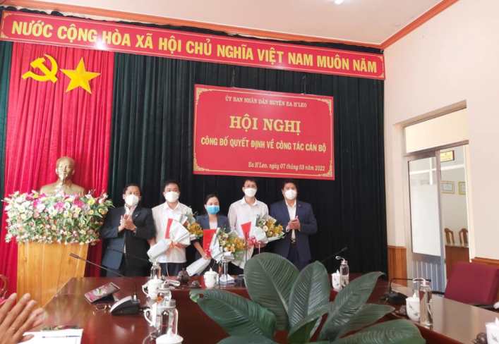hoi nghi cong tac can bo 2